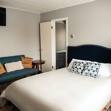 Charming French Studio Apartment ลารามี ภายนอก รูปภาพ