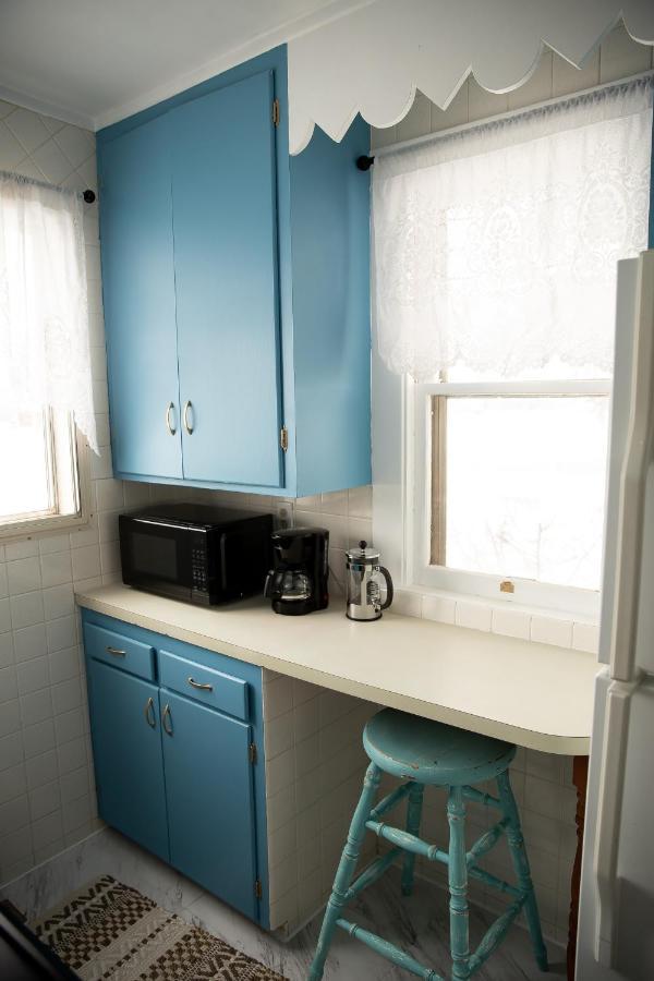 Charming French Studio Apartment ลารามี ภายนอก รูปภาพ